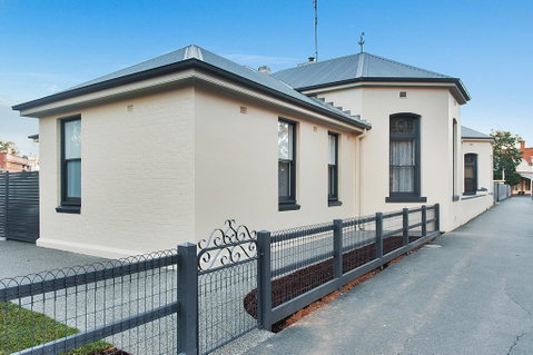Luxury On The Esplanade - Accommodation Brunswick Heads 0