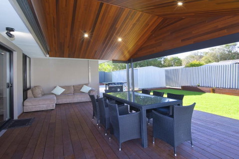 Luxury Renovated Home-5BR-meters From The Beach - Accommodation Brunswick Heads 2