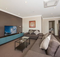 Maison Noir 2 - Well appointed modern accommodation with mountain views - Accommodation Brunswick Heads