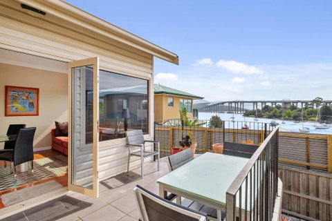 Manfield City Waterfront View Cottage - Accommodation Brunswick Heads 1