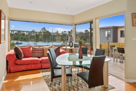 Manfield City Waterfront View Cottage - Accommodation Brunswick Heads 3