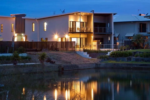 Marina Views Townhouse - Accommodation Brunswick Heads 2