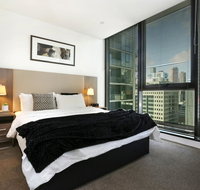 Melbourne CBD 2Bdrm2Bth AptFree ParkGymPool Close to Southern Cross Station - Accommodation Brunswick Heads