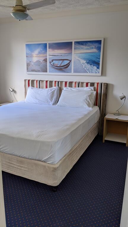 Mermaid Beach Apartment - Accommodation Brunswick Heads 0
