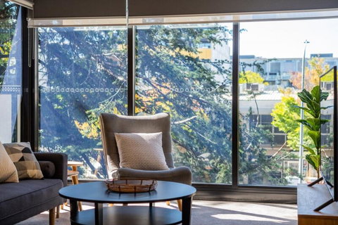 Midnight Apartments Accommodate Canberra - Accommodation Brunswick Heads 0
