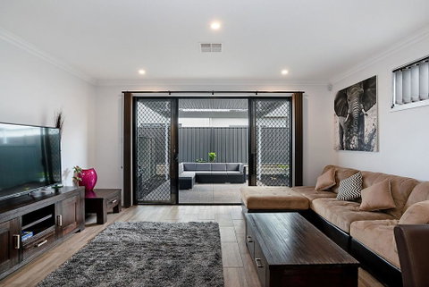 Modern Luxury At Christies Beach - Accommodation Brunswick Heads 2