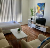 Modern Unit Near To Surfers Paradise - Accommodation Brunswick Heads