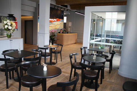 Mrs Banks Hotel - Accommodation Brunswick Heads 2