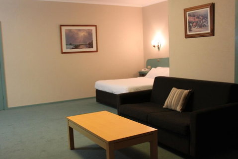 Mt Gambier International - Accommodation Brunswick Heads 1