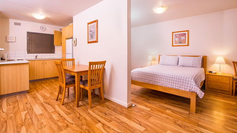 Dowler Apartments Subiaco - Accommodation Brunswick Heads 6