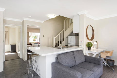 Subiaco Village 30 - Accommodation Brunswick Heads 4