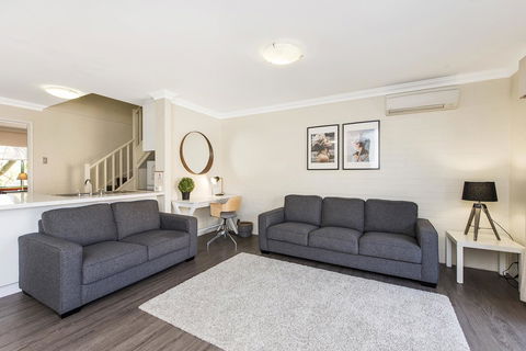 Subiaco Village 30 - Accommodation Brunswick Heads 2