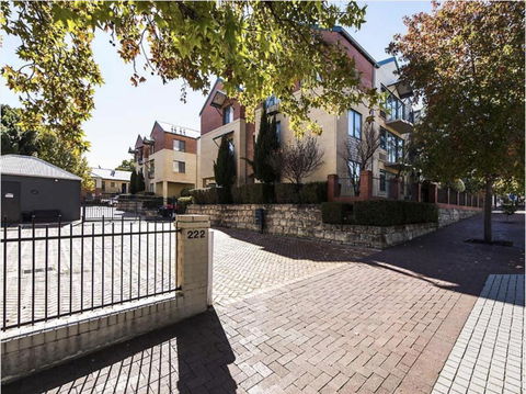 Subiaco Village 20 - Accommodation Brunswick Heads 19