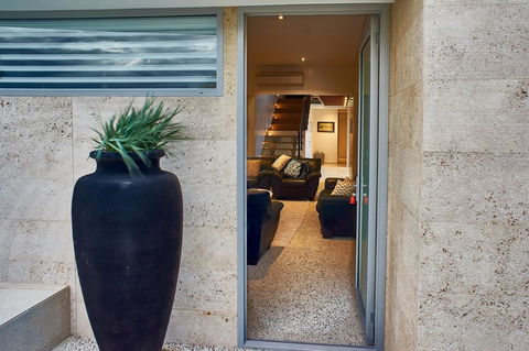 The Urban Beach House - Accommodation Brunswick Heads 6