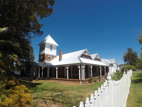 Busselton Ithaca Motel - Accommodation Brunswick Heads 1