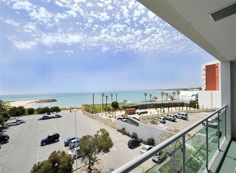 Nautica Residences Mandurah - Accommodation Brunswick Heads 3