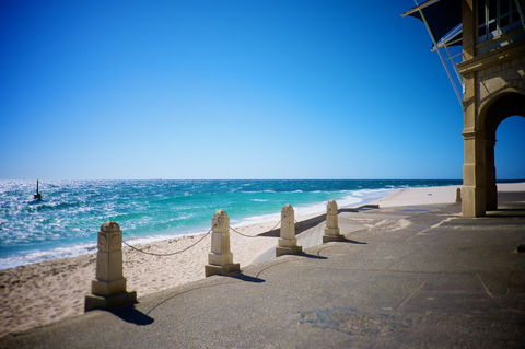 Cottesloe Artist's Beach Retreat - Accommodation Brunswick Heads 6