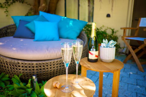 Cottesloe Artist's Beach Retreat - Accommodation Brunswick Heads 29