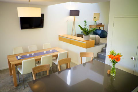 Cottesloe Artist's Beach Retreat - Accommodation Brunswick Heads 12