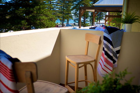 Cottesloe Artist's Beach Retreat - Accommodation Brunswick Heads 14