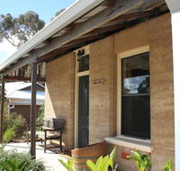 Hotham Ridge Winery and Cottages - Accommodation Brunswick Heads