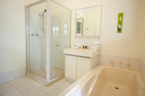 Riverglen Chalets - Accommodation Brunswick Heads 23