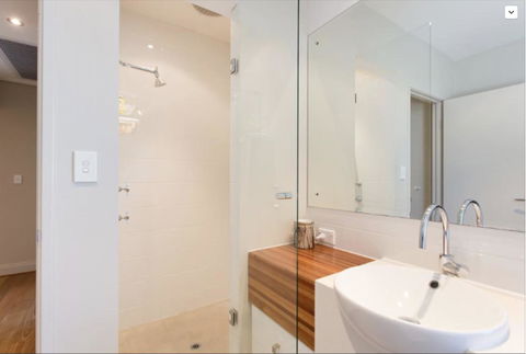 Adele's Luxury South Beach Apartment With King Bed - Accommodation Brunswick Heads 16