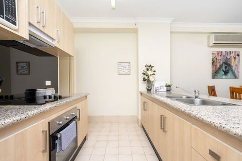 Oversized Eastend Sleeps 6 Free PARKING+POOL WIFI - Accommodation Brunswick Heads 35