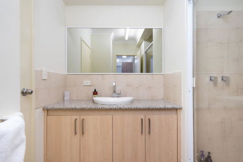 Oversized Eastend Sleeps 6 Free PARKING+POOL WIFI - Accommodation Brunswick Heads 26