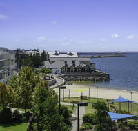 Luxury Suite Bunbury - Accommodation Brunswick Heads