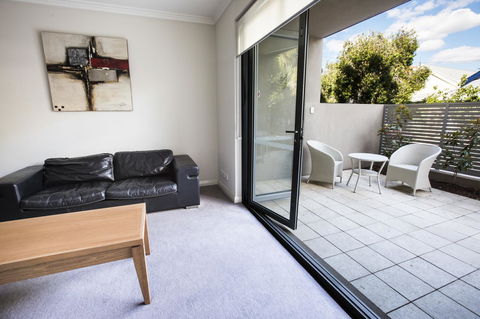 Zappeion Apartments - Accommodation Brunswick Heads 10