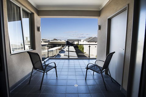 Zappeion Apartments - Accommodation Brunswick Heads 23