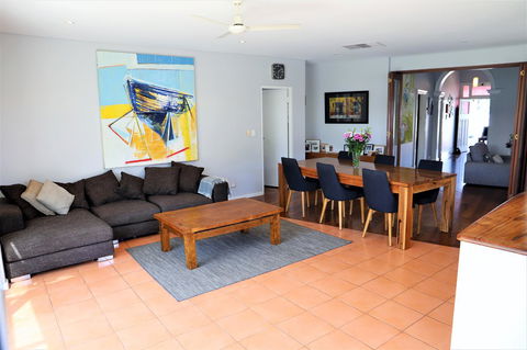 Fremantle Heritage Home For You To Enjoy! - Accommodation Brunswick Heads 18