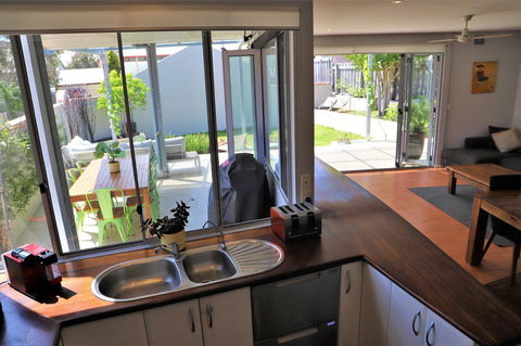 Fremantle Heritage Home For You To Enjoy! - Accommodation Brunswick Heads 7