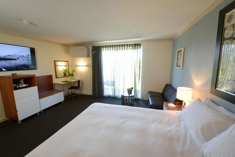 Sullivans Hotel - Accommodation Brunswick Heads 1