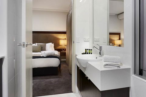 Attika Hotel - Accommodation Brunswick Heads 4