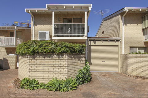 Leederville Townhouse - Accommodation Brunswick Heads 12