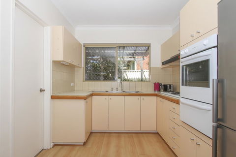 Leederville Townhouse - Accommodation Brunswick Heads 2