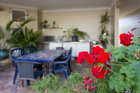 Fremantle Local Beach Studio - Accommodation Brunswick Heads 4