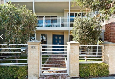 Fremantle Local Beach Studio - Accommodation Brunswick Heads 1