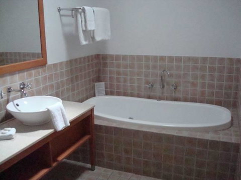Presidential Bungalow - Accommodation Brunswick Heads 3