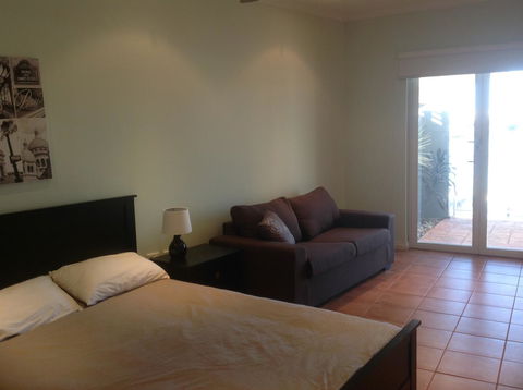 Waterside Canal Dreams - Accommodation Brunswick Heads 21