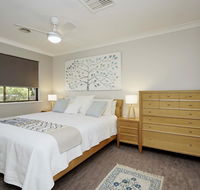 Marcus Villa Booragoon - Accommodation Brunswick Heads