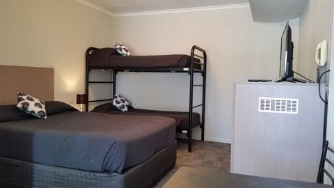 Mandurah Foreshore Motel - Accommodation Brunswick Heads 1