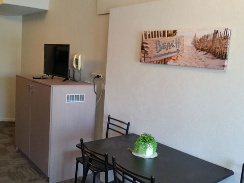 Mandurah Foreshore Motel - Accommodation Brunswick Heads 10