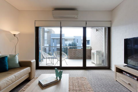 Beachside Living - South Fremantle - Accommodation Brunswick Heads 13