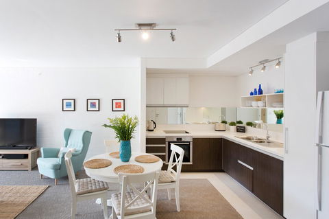 Beachside Living - South Fremantle - Accommodation Brunswick Heads 10