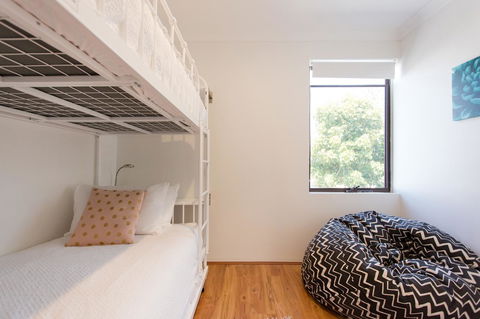 Monument Hill Townhouse - Fremantle - Accommodation Brunswick Heads 12