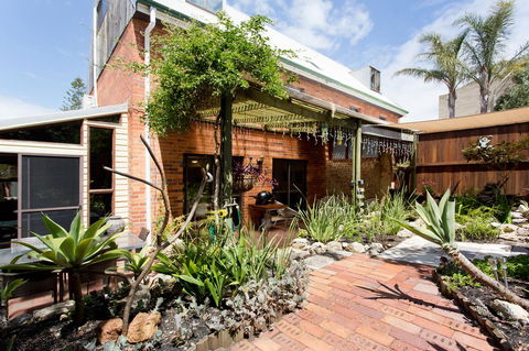 Monument Hill Townhouse - Fremantle - Accommodation Brunswick Heads 23