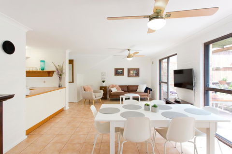Monument Hill Townhouse - Fremantle - Accommodation Brunswick Heads 15